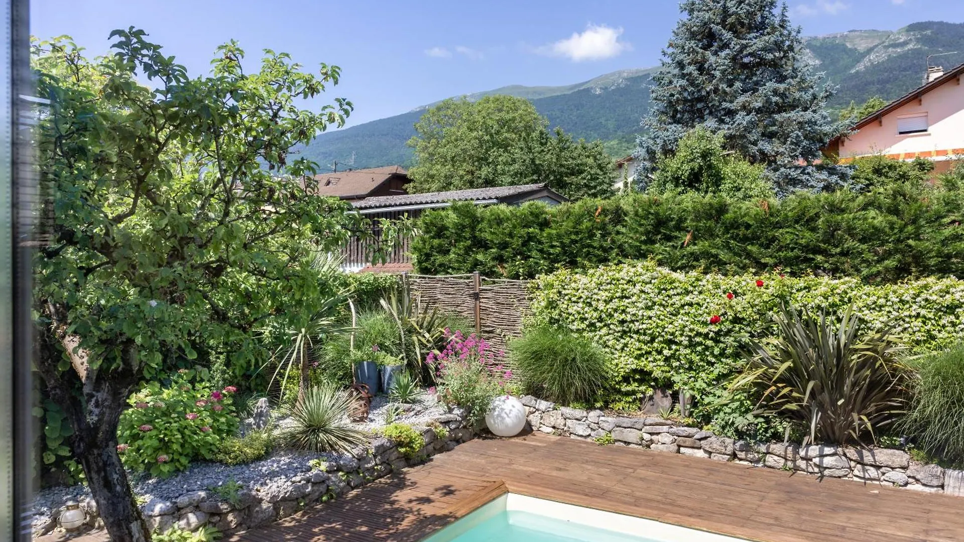 La Paradisiaque - Near Geneva, Pool, Calm & Mountain Thoiry